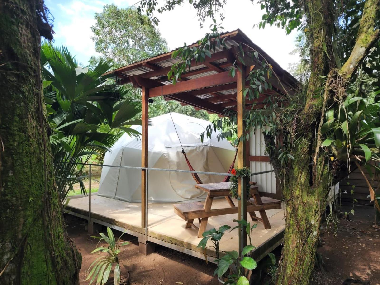 Glamping Naioth Lägenhet Guápiles Exteriör bild